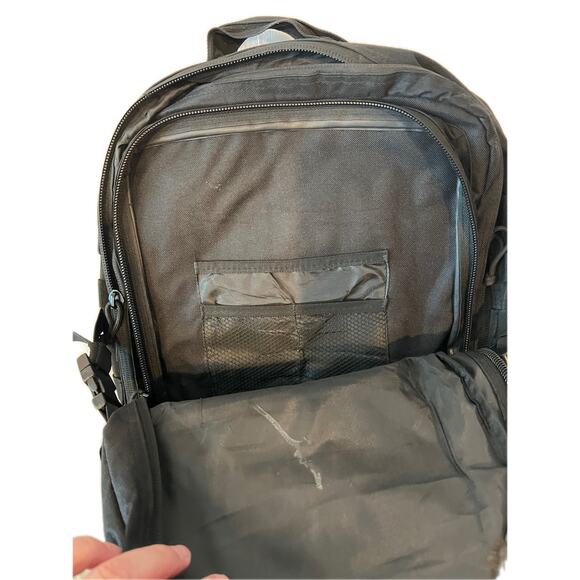 Generic Black Tactical Backpack - Picture 4 of 5